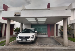 Foto de inmueble en Metepec, Méx., Col. Santa María Magdalena Ocotitlán C.P. 52161, Metepec