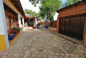 Foto de inmueble en Calle 2 privada de pinos #77B, Col. La Chigulera C.P. 68026, Oaxaca de Juárez