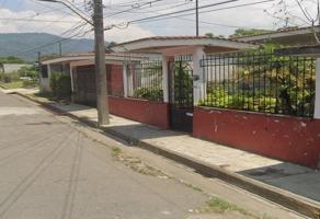 Foto de inmueble en Avenida oriente 5  #s/n, Col. Atzacan C.P. 94440, Atzacan