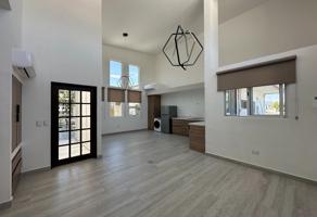 Foto de inmueble en 5a. Avenida 105A, Cumbres 1º Sector, 64610 Monterrey, N.L. #105A, Col. Las Cumbres 1 Sector C.P. 64610, Monterrey