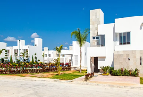 Foto de inmueble en Supermanzana 211, Izamal Residencial, 77519 Cancún, Q.R. #2, Col. Villas del Sol II (Supermanzana 207) C.P. 77519, Benito Juárez