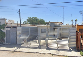 Foto de inmueble en Av. Ebanistas Sur 1494, Industrial, 21010 Mexicali, B.C. #1494, Col. Residencial Cerrada del Parque C.P. 21010, Mexicali