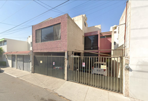 Foto de inmueble en Autop. México - Querétaro 404, La Cruz, 76800 San Juan del Río, Qro. #404, Col. Centro C.P. 76800, San Juan del Río