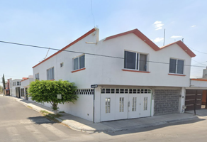 Foto de inmueble en Bernardino de Siena 215, Mision Fundadores, 76117 Santiago de Querétaro, Qro. #s/n, Col. Misión Fundadores C.P. 76117, Querétaro