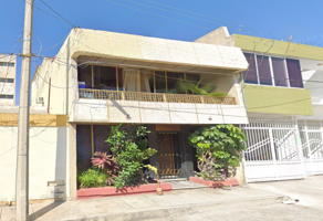 Foto de inmueble en C. Luis Castillo Ledón, Estadios, 63109 Tepic, Nay. #s/n, Col. Estadios C.P. 63109, Tepic