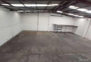 Foto de inmueble en Av. 11 #55, Col. Carolinas C.P. 09850, Iztapalapa