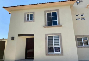 Foto de inmueble en Calle Sta. Teresa, Santa Fé, 76230 Juriquilla, Qro. #513, Col. Juriquilla Santa Fe C.P. 76230, Querétaro