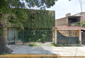Foto de inmueble en Calle Bosques de Puebla, Col. Ex-Hacienda de Santa Mónica C.P. 54050, Tlalnepantla de Baz