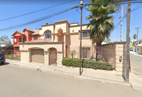 Foto de inmueble en Avenida Venustiano Carranza 2418 #2418, Col. Maestros Universitarios C.P. 22457, Tijuana