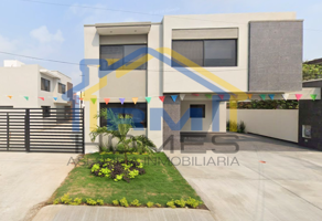 Foto de inmueble en Calle Insurgentes 309 #309, Col. Adolfo Lopez Mateos C.P. 89520, Ciudad Madero