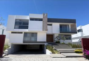Foto de inmueble en Av. Ayamonte, Ayamonte, Bajío II, 45012 Zapopan, Jal., Col. Ayamonte C.P. 45012, Zapopan