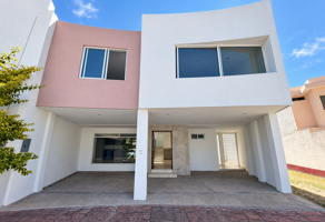 Foto de inmueble en Hda. Santa Fe , 37296 León de los Aldama, Gto., Col. Pedregal del Gigante C.P. 37296, León