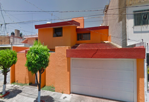 Foto de inmueble en Teotihuacán 3676, Cd del Sol, 45050 Zapopan, Jal. #3676, Col. Ciudad Del Sol C.P. 45050, Zapopan