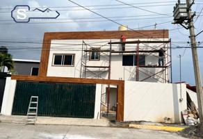 Foto de inmueble en Jardines de Ahuatlan, 62130 Fraccionamiento Lomas de Ahuatlán, Mor., Col. Jardines de Ahuatlán C.P. 62130, Cuernavaca