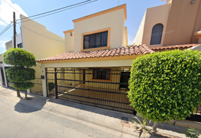 Foto de inmueble en Av Provincia Albacete, Los Portales, 83247 Hermosillo, Son., Col. Los Portales C.P. 83247, Hermosillo