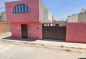 Foto de inmueble en C. Albizia, Goevillas de los Sauces, 38016 Celaya, Gto., Col. Residencial Las Praderas C.P. 38016, Celaya