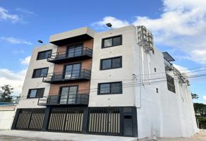 Foto de inmueble en Av Huayacán, Cancún, Q.R., Col. Supermanzana 57 C.P. 77533, Benito Juárez