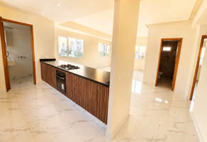 Foto de inmueble en Av. Cvln. Jorge Álvarez del Castillo, Country Club, Guadalajara, Jal., Col. Country Club C.P. 44610, Guadalajara