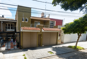 Foto de inmueble en P.º de Los Tamarindos 2336, Tabachines, 45188 Zapopan, Jal. #2336, Col. Tabachines C.P. 45188, Zapopan