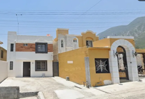 Foto de inmueble en Fraccionamiento Golfo de Tehuantepec 314, Misión de las Villas, 66369 Cdad. Santa Catarina, N.L. #314, Col. Lomas del Poniente C.P. 66369, Santa Catarina