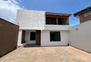 Foto de inmueble en Morelos, 61609 Pátzcuaro, Mich., Col. Morelos C.P. 61609, Pátzcuaro