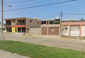 Foto de inmueble en Av 18 de Marzo, Centro, Coatzacoalcos, Ver., Col. Coatzacoalcos Centro C.P. 96400, Coatzacoalcos