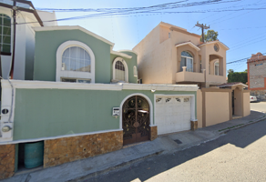 Foto de inmueble en Lago de Tequesquitengo 512 #512, Col. Los Lagos C.P. 22890, Ensenada