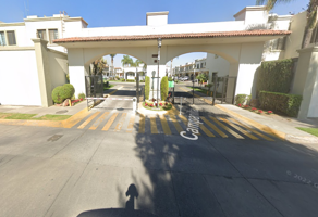 Foto de inmueble en Av. Camino Real a Colima, El Sereno, 45602 San Pedro Tlaquepaque, Jal. #00Int. 00, Col. La Bella C.P. 45602, San Pedro Tlaquepaque