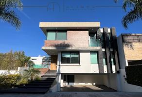 Foto de inmueble en Av. Inglaterra, Jocotán Zapopan Jalisco, Jocotán, Zapopan, Jal., Col. Chapalita Inn C.P. 45010, Zapopan