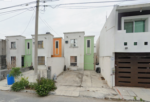 Foto de inmueble en C. Laureles 325, Villa Florida Sector B, 88715 Reynosa, Tamps. #325, Col. Los Fresnos Residencial C.P. 88715, Reynosa