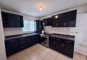 Foto de inmueble en Avenida Encino , Co Villa de Santiago, 64988 Monterrey, N.L., Col. Colinas del Huajuco C.P. 64988, Monterrey