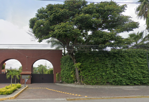 Foto de inmueble en Avenida Palmira 120 #120, Col. Palmira Tinguindin C.P. 62490, Cuernavaca