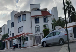 Foto de inmueble en Pok-ta-pok 3, Kukulcan Boulevard, Zona Hotelera, 77500 Cancún, Q.R. #3, Col. Residencial La Cascada C.P. 77500, Benito Juárez