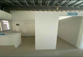 Foto de inmueble en Avenida Francisco Villa  #900, Col. FOVISSSTE 100 C.P. 48313, Puerto Vallarta