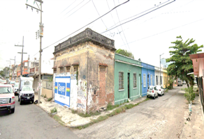 Foto de inmueble en JUAN SOTO ESQUINA FERNANDO SILICEO #s/n, Col. Veracruz Centro C.P. 91700, Veracruz
