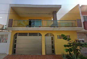 Foto de inmueble en José Guadalupe Posadas 215 #215, Col. Paraíso Coatzacoalcos C.P. 96523, Coatzacoalcos
