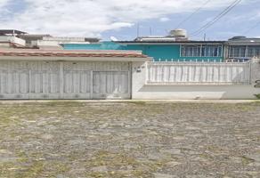 Foto de inmueble en Uruapan, Mich., Col. Uruapan Centro C.P. 60000, Uruapan