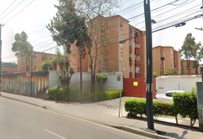 Foto de inmueble en Avenida Tlahuac, Col. Cerro de La Estrella C.P. 09860, Iztapalapa