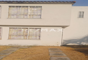 Foto de inmueble en Carr. a Jaloxtoc, 62715 Fraccionamiento Valle del Pedregal, Mor., Col. Residencial Los Sauces C.P. 62715, Ayala