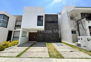 Foto de inmueble en 76100 Santiago de Querétaro, Querétaro, Col. Privada de los Portones C.P. 76100, Querétaro