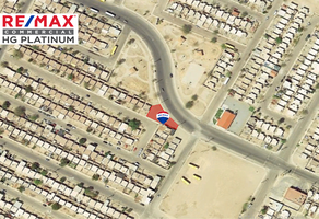Foto de inmueble en 5 de mayo y c. Coatzingo, Col. Parajes de Puebla C.P. 21395, Mexicali