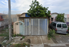 Foto de inmueble en C. Nogal 274, Fraccionamiento Geovillas los Pinos, 91808 Fraccionamiento Geovillas los Pinos, Ver. #274, Col. Colinas de San Jorge C.P. 91808, Veracruz