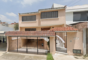 Foto de inmueble en Leo 39 #39, Col. Jardines de Satélite C.P. 53129, Naucalpan de Juárez