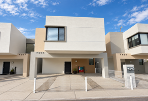 Foto de inmueble en Jardines del Lago, Juárez, Chih., Col. Puerta de Hierro 1 y 2 C.P. 32616, Juárez