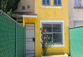 Foto de inmueble en Hacienda de los Sauces, Fraccionamiento Hacienda del valle Manzana 42-lote 1, Santin, II, 50214 San  #Manzana 38Int. CASA B, Col. Villas Santín C.P. 50214, Toluca