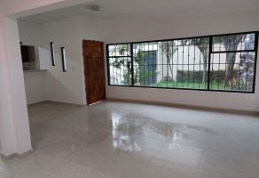 Foto de inmueble en Emiliano zapata #114, Col. Santiago C.P. 56077, Tepetlaoxtoc