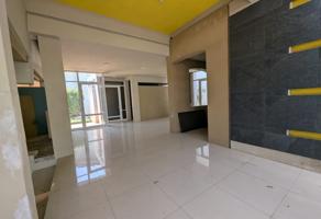 Foto de inmueble en Calle Constitucion #145, Col. Ciudad Guzmán Centro C.P. 49000, Zapotlán el Grande