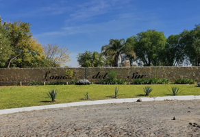 Foto de inmueble en Blvd Cumbres del Sol, Col. Campestre Lomas del Sur C.P. 36212, Romita