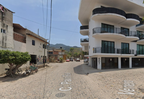 Foto de inmueble en Calle Pavo Real, Col. Las Palmas de Arriba C.P. 48260, Puerto Vallarta