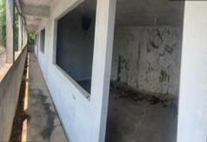 Foto de inmueble en Avenida Cuauhtémoc, Col. Coatzacoalcos Centro C.P. 96400, Coatzacoalcos